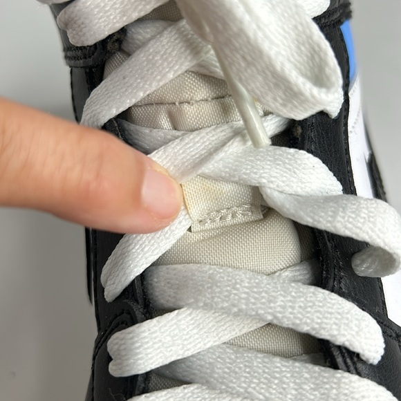 Nike Jordan 1 Mid in University Blue - Picture 9 of 16